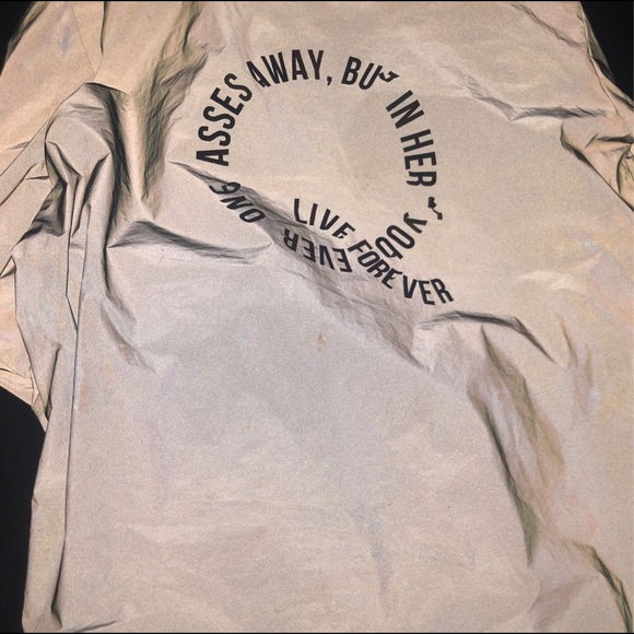 Reflective jacket - Picture 2 of 12